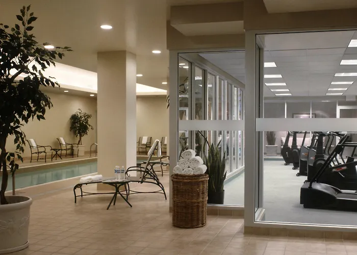 Courtyard By Marriott Toronto Downtown Hotel