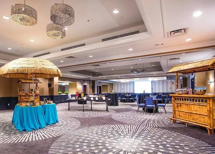 Courtyard By Marriott Toronto Downtown Hotel